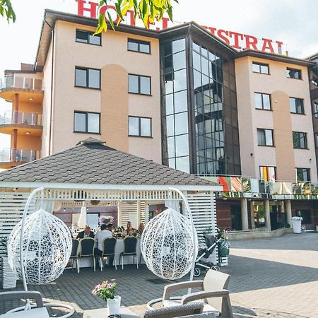 Hotel Mistral Marki  Eksteriør bilde